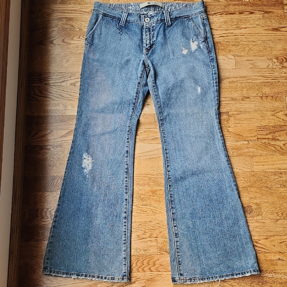 (10R) GAP Women's Light Blue Flare Jeans Distressed Classic Comfy Western  Rodeo